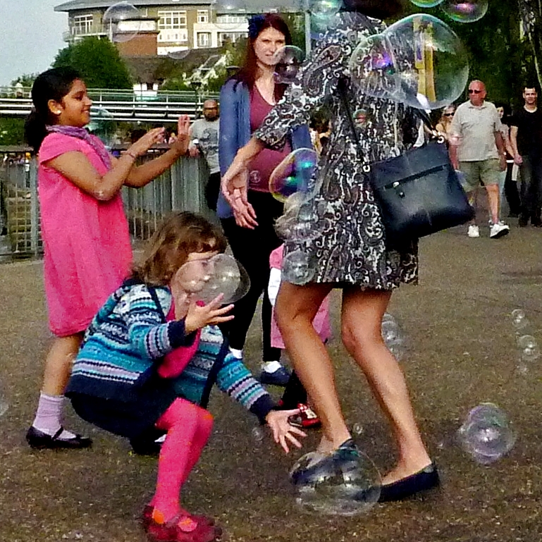 each moment passes like the wind